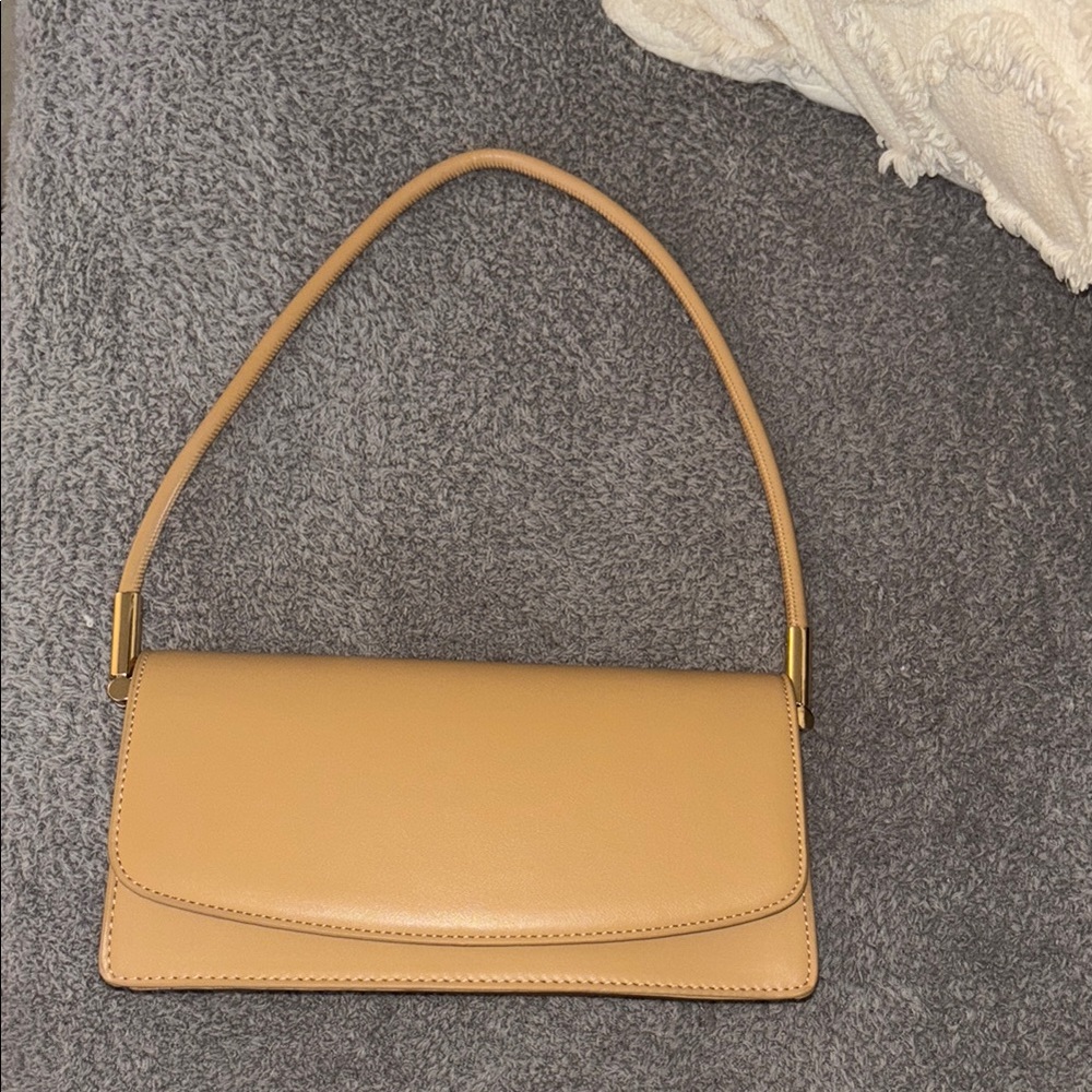 Elegant Beige Shoulder Bag